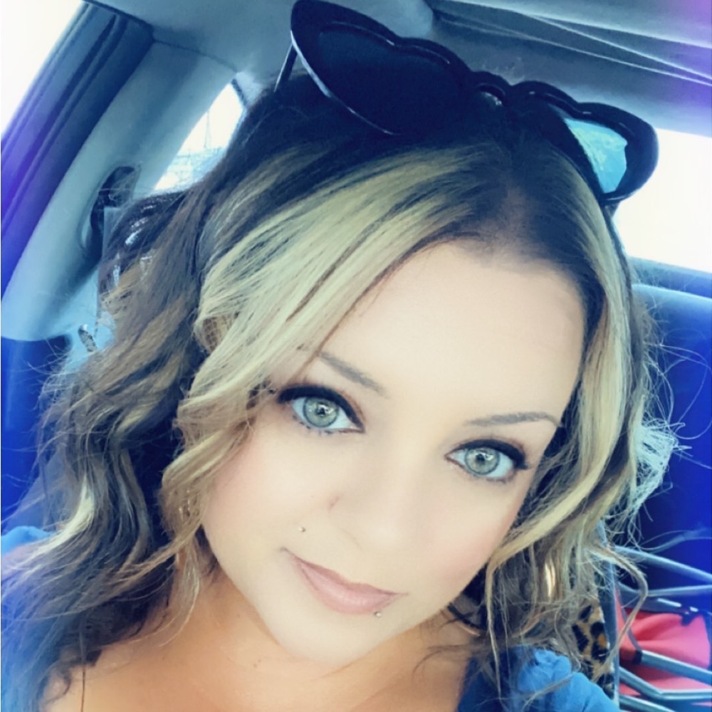Meet your Posher, Christy